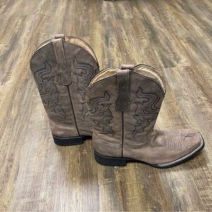 Buckle Brown Western‎ Cowboy Boots Size 10M